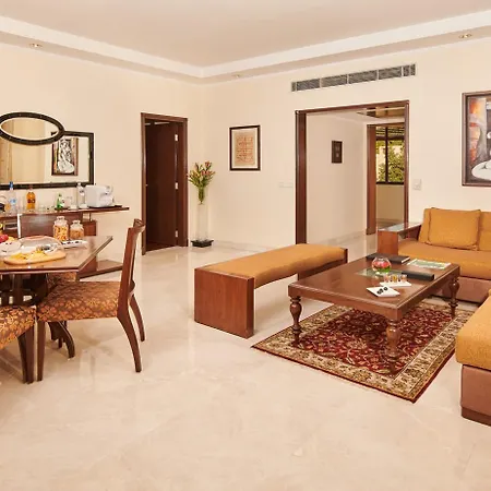The Lalit Temple View Hotel Khajurāho Exterior photo